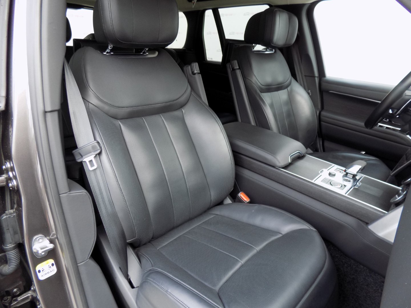 Land Rover Range Rover SUV 4,4 l 390 kw