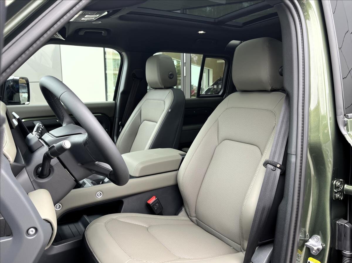 Land Rover Defender SUV / Terénní 3,0 l 183 kw
