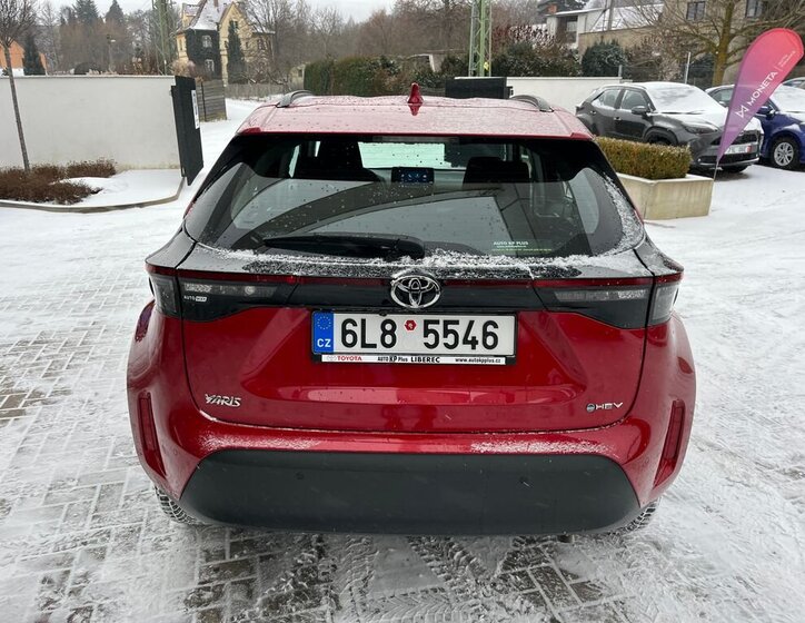 Toyota Yaris Cross SUV 1,5 l 68 kw