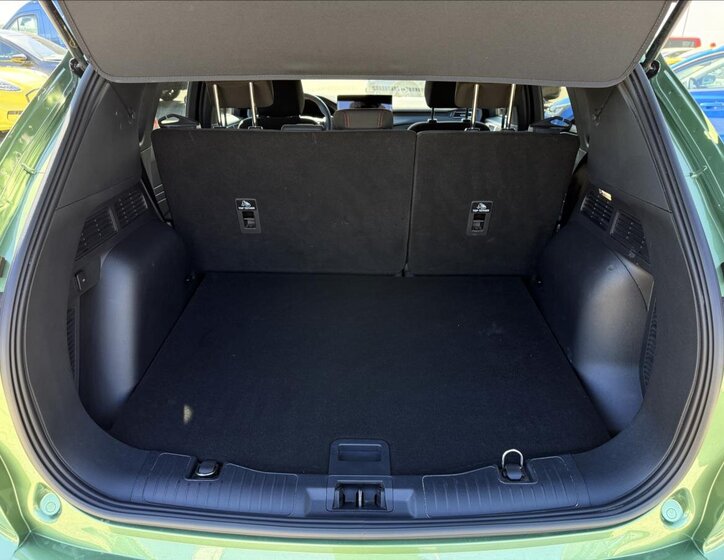 Ford Kuga SUV / Terénní 1,5 l 137 kw