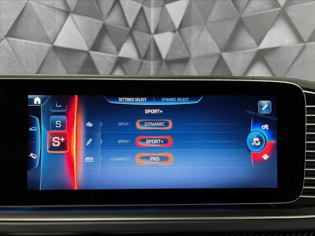 Mercedes-Benz GLE SUV / Terénní 3,0 l 455 kw