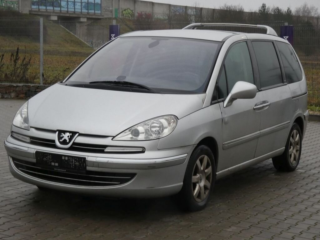 Peugeot 807 MPV 2,0 l 100 kw