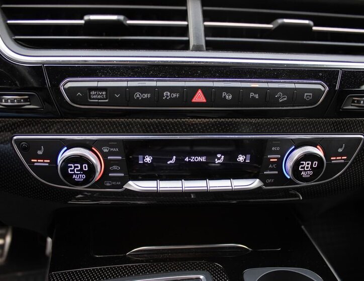 Audi SQ7 SUV / Terénní 4,0 l 320 kw