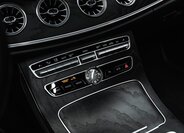 Mercedes-Benz Třídy E 12