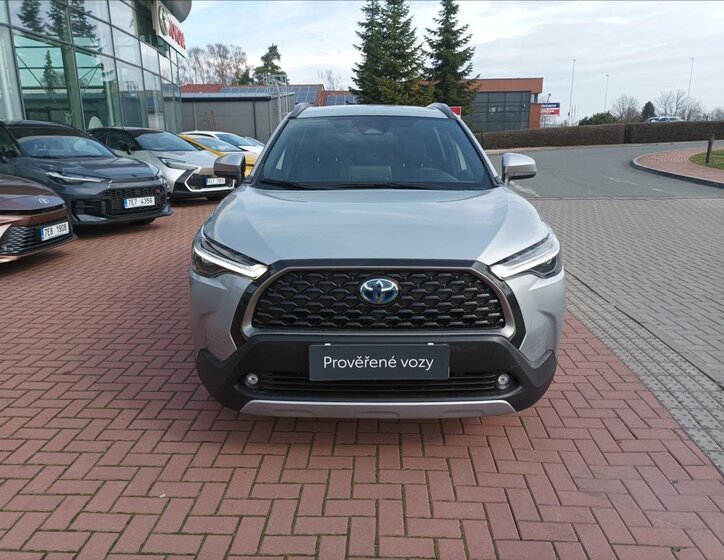 Toyota Corolla Cross SUV / Terénní 2,0 l 112 kw