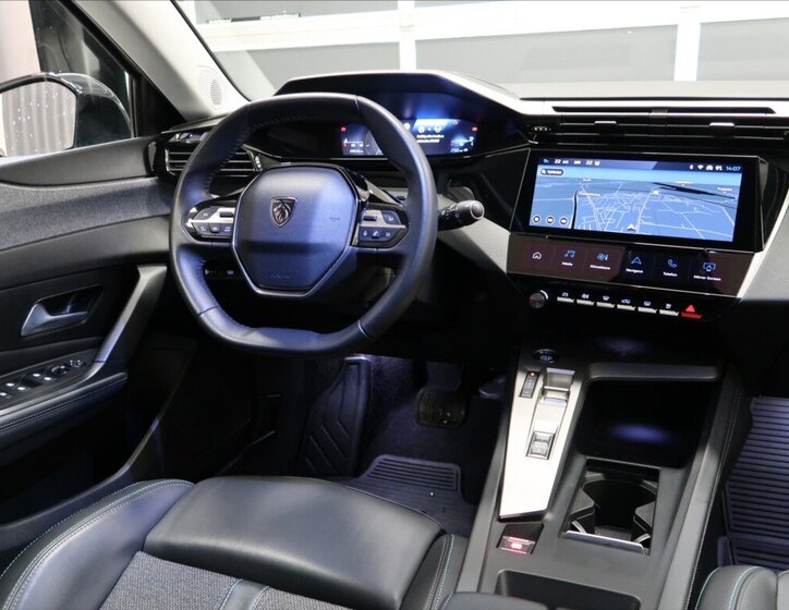 Peugeot 308 Kombi 1,2 l 96 kw