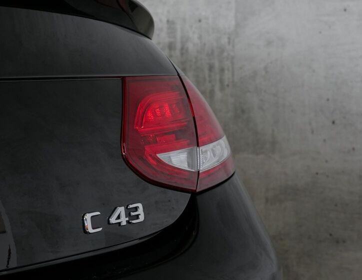 Mercedes-Benz Třídy C 12