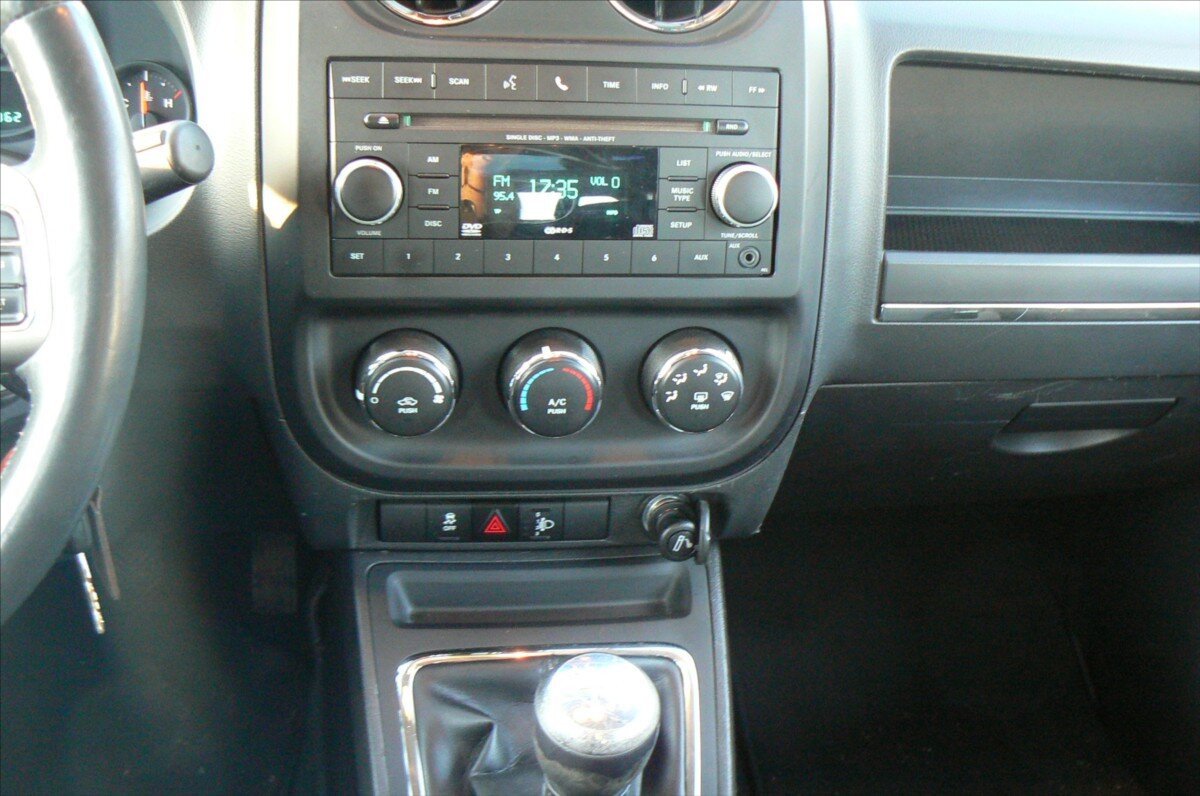 Jeep Compass SUV / Terénní 2,1 l 100 kw