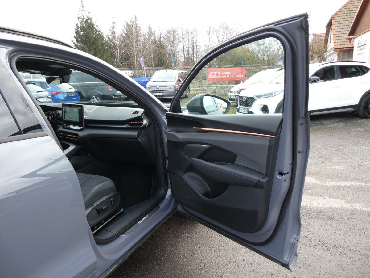 Cupra Terramar SUV / Terénní 2,0 l 195 kw