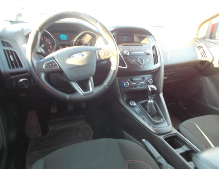 Ford Focus 16