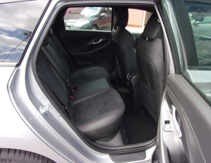 Hyundai i30 Hatchback 1,6 l 100 kw