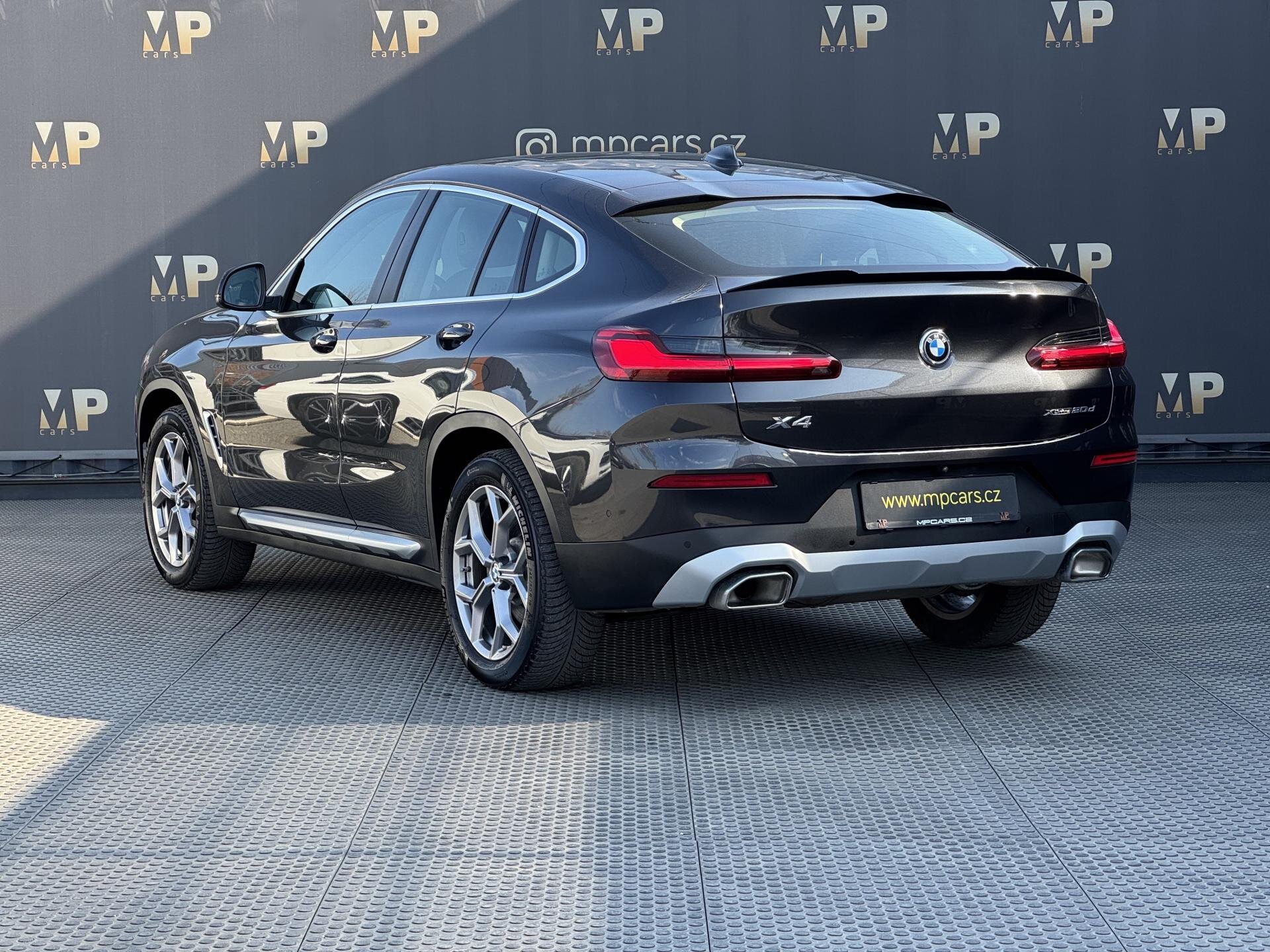 BMW X4 SUV / Terénní 2,0 l 140 kw