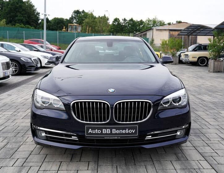 BMW Řada 7 1