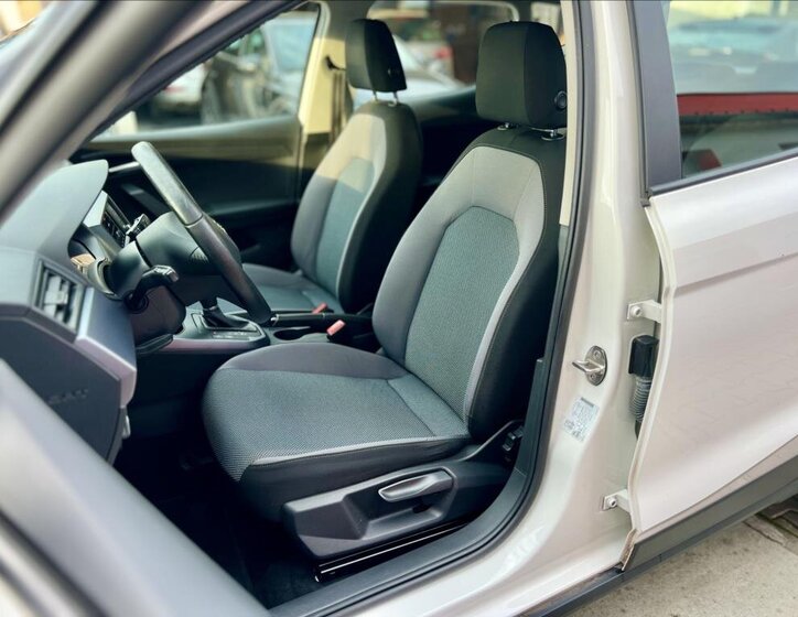 Seat Arona 10