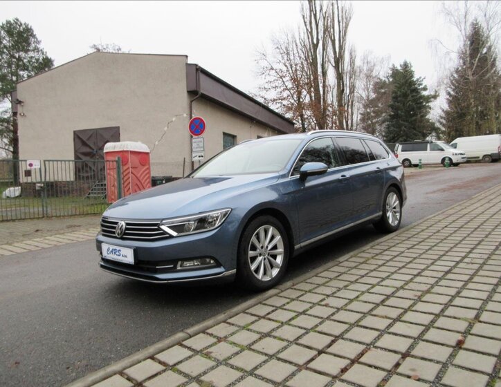 Volkswagen Passat Kombi 1,6 l 88 kw