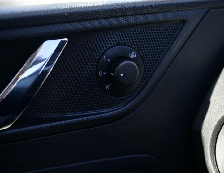 Škoda Rapid Sedan / Limuzína 1,2 l 81 kw