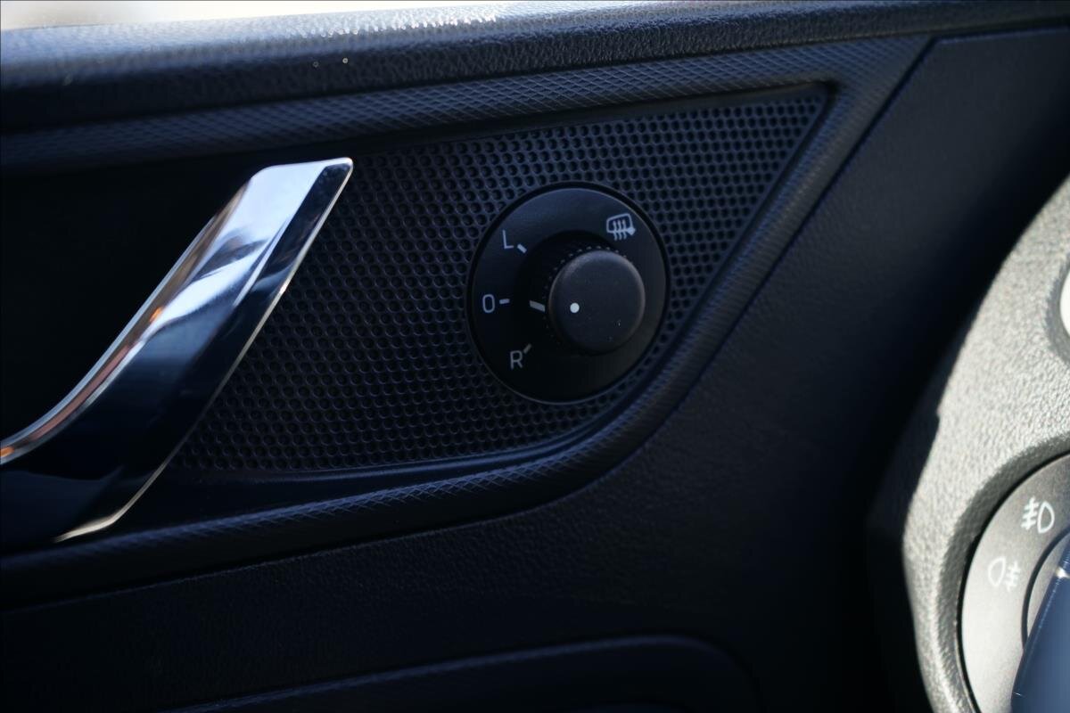 Škoda Rapid Sedan / Limuzína 1,2 l 81 kw