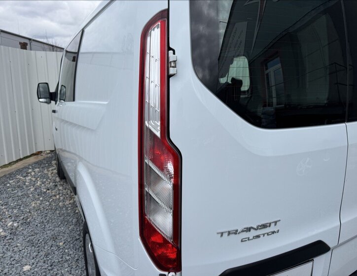 Ford Transit Custom Kombi 2,0 l 96 kw