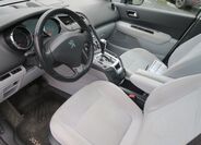 Peugeot 5008 MPV 2,0 l 120 kw