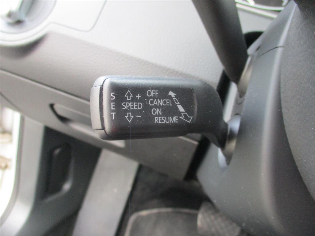 Volkswagen Passat Kombi 1,4 l 90 kw