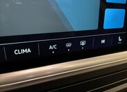 Volkswagen Caravelle 15