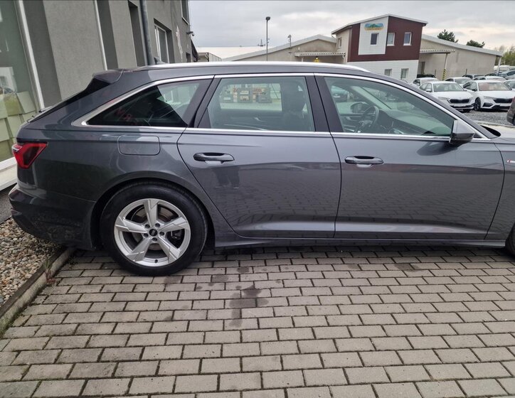 Audi A6 Kombi 2,0 l 220 kw