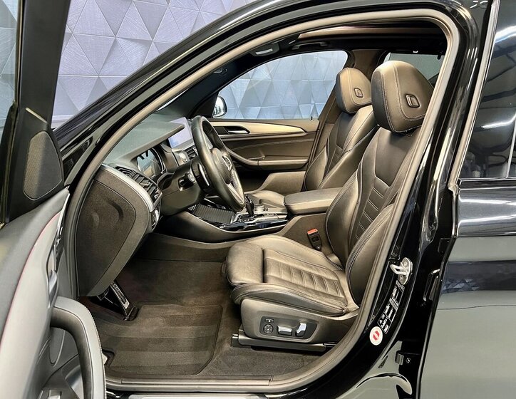 BMW X3 SUV / Terénní 3,0 l 195 kw