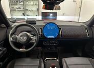 Mini Countryman 13