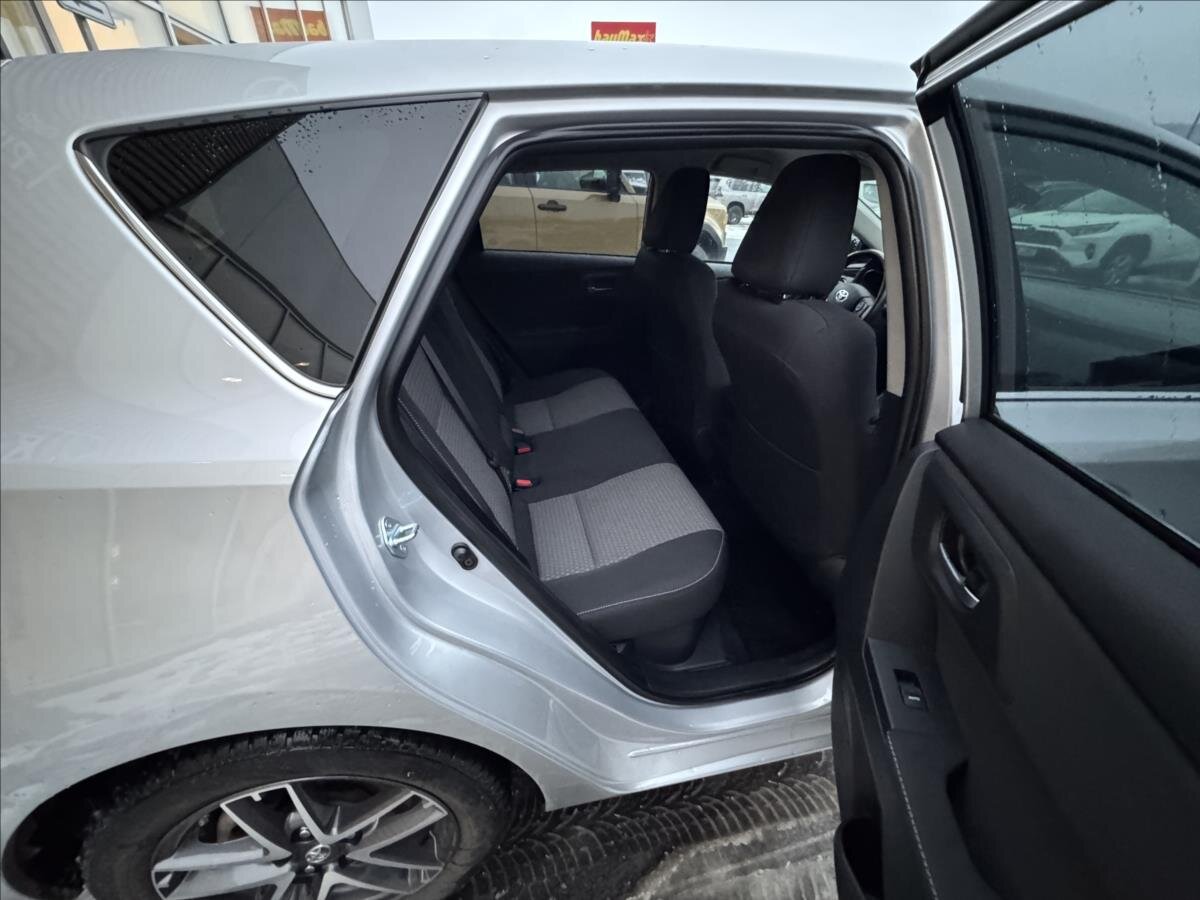 Toyota Auris Hatchback 1,8 l 73 kw