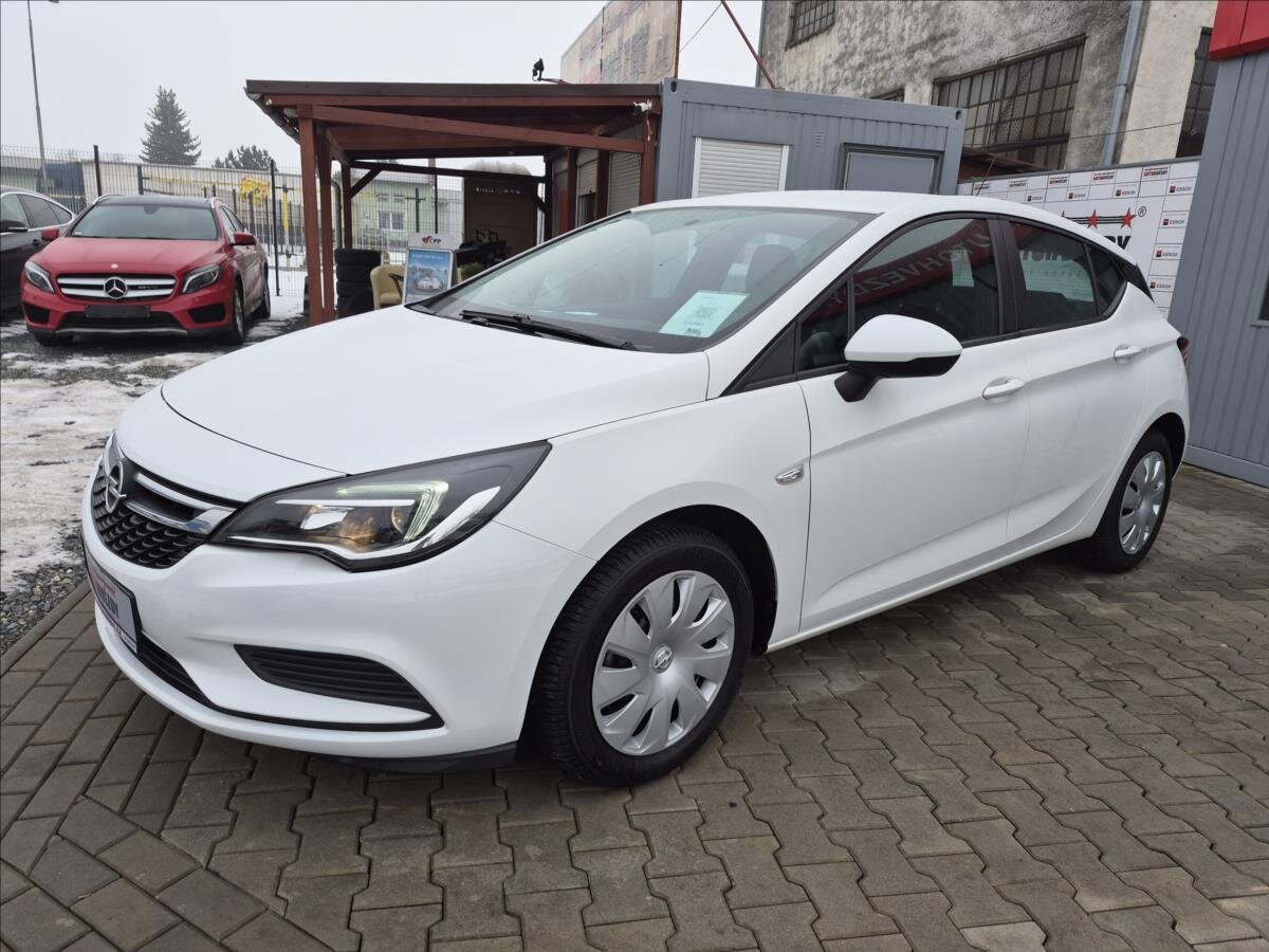 Opel Astra Hatchback 999,0 77 kw