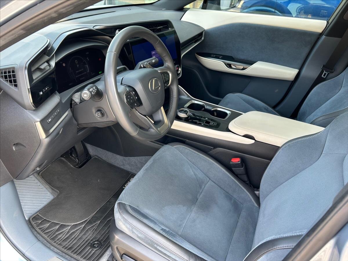 Lexus RZ 450e SUV 0,0 230 kw
