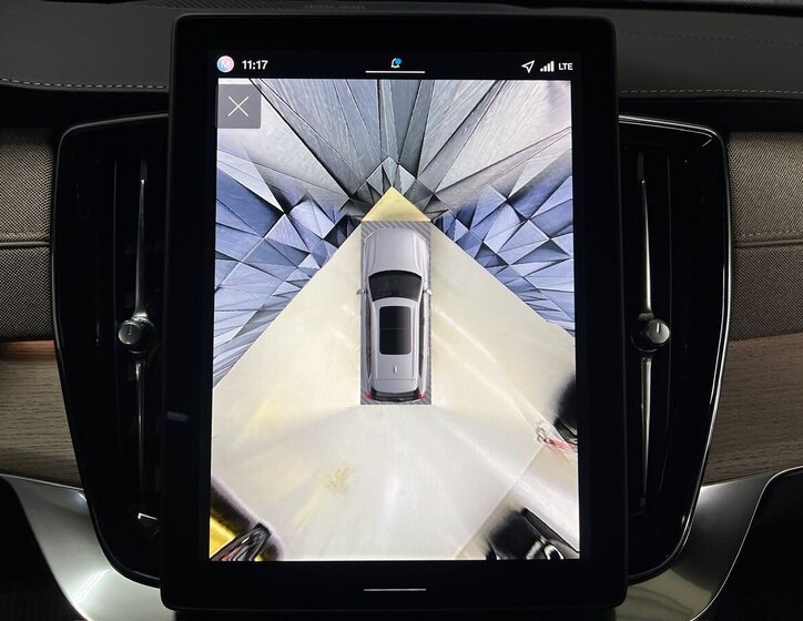 Volvo XC90 SUV / Terénní 2,0 l 335 kw