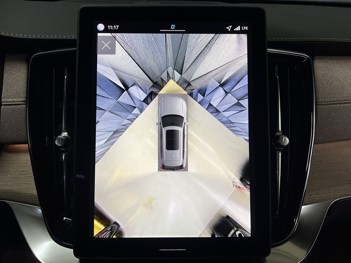 Volvo XC90 SUV / Terénní 2,0 l 335 kw