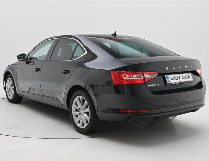 Škoda Superb Liftback 2,0 l 110 kw