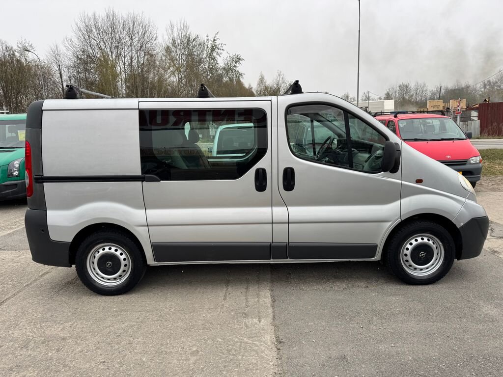 Opel Vivaro VAN / Minibus 2,0 l 84 kw