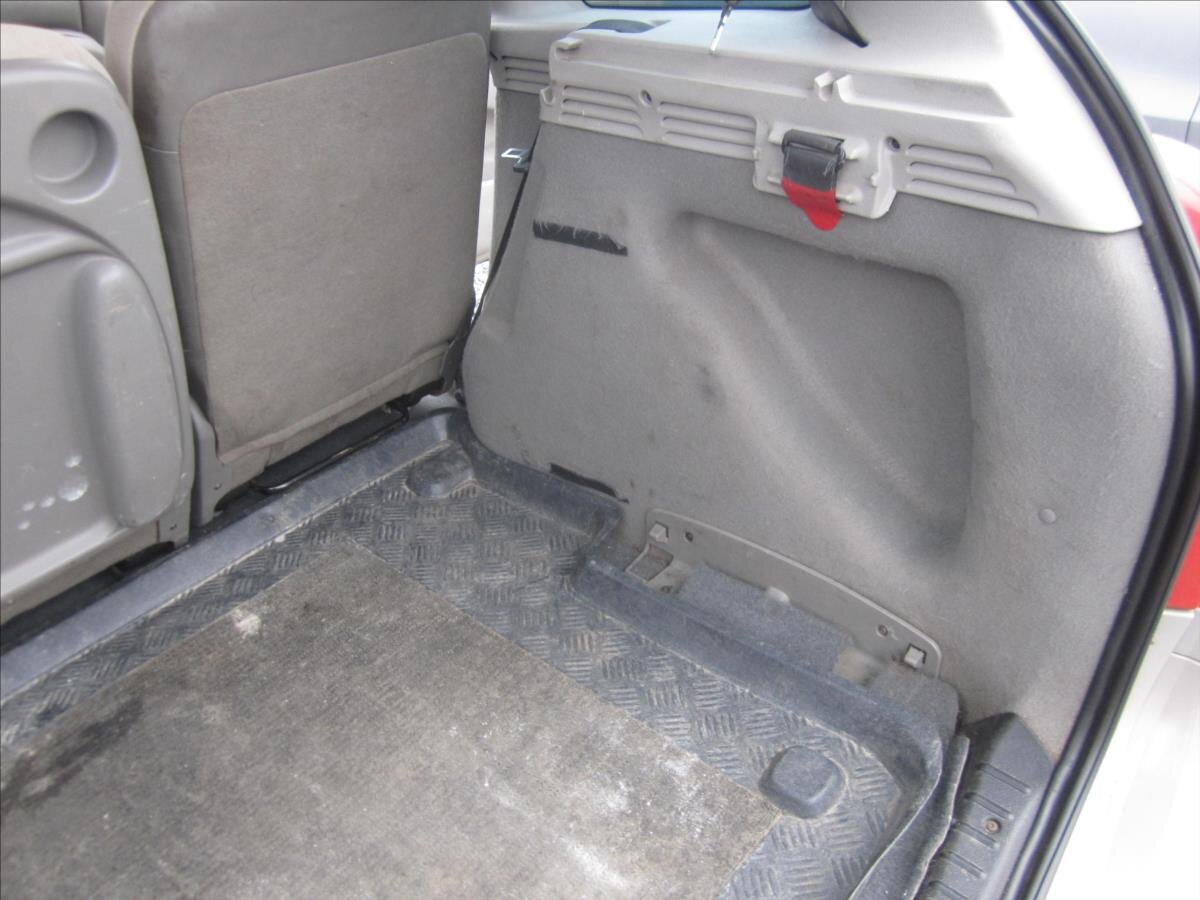 Citroën Xsara Picasso Kombi 1,6 l 80 kw