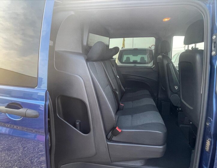 Mercedes-Benz Vito 8