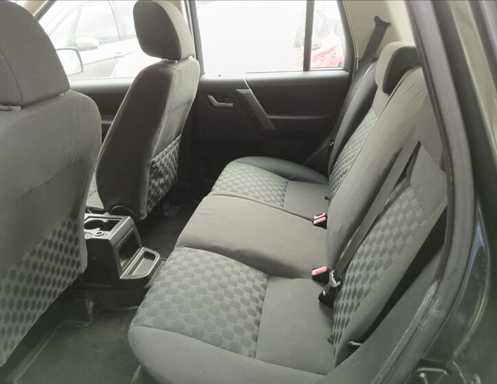 Land Rover Freelander SUV / Terénní 2,2 l 118 kw