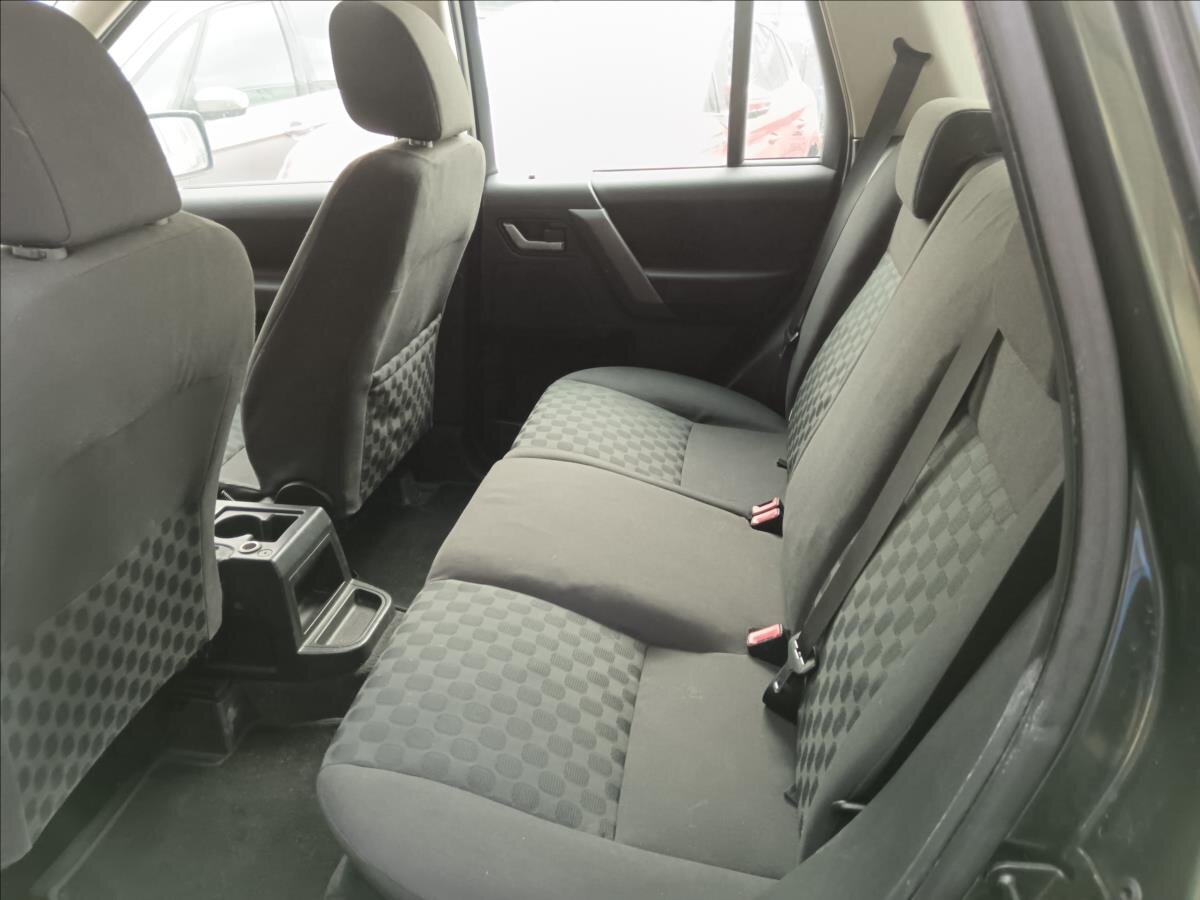 Land Rover Freelander SUV / Terénní 2,2 l 118 kw