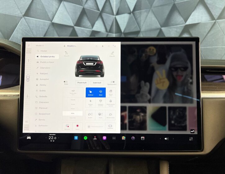 Tesla Model X SUV / Terénní 0,0 493 kw