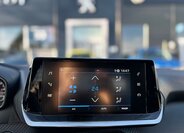 Peugeot 2008 SUV 1,2 l 74 kw