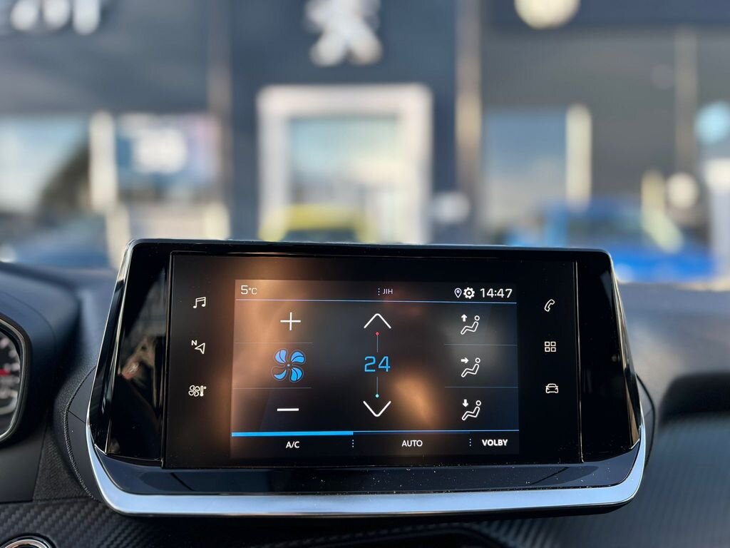 Peugeot 2008 SUV 1,2 l 74 kw