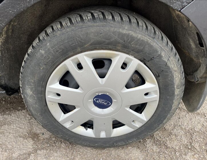 Ford Fusion Kombi 1,4 l 59 kw