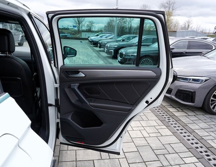 Volkswagen Tiguan SUV / Terénní 2,0 l 169 kw