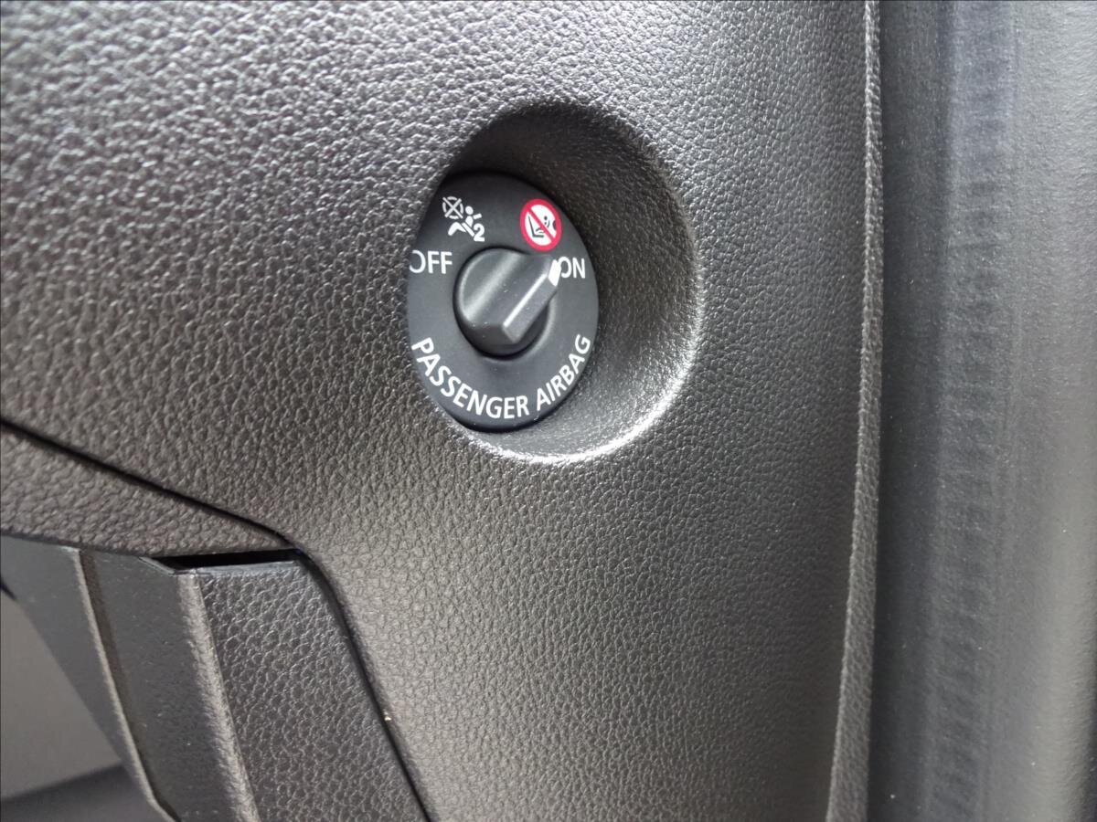 Dacia Sandero Hatchback 999,0 67 kw