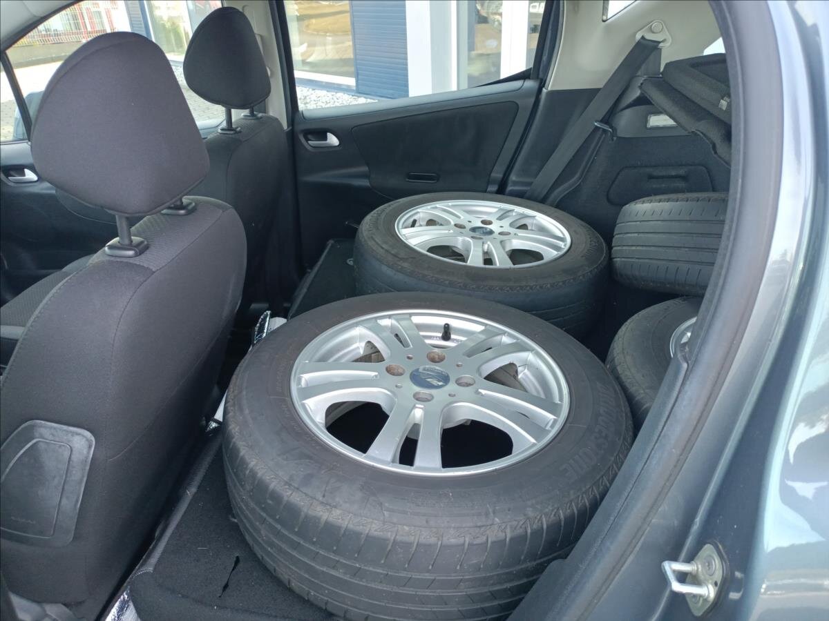 Peugeot 207 Kombi 1,4 l 70 kw