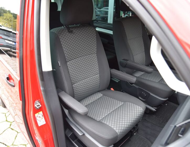Volkswagen Multivan 18