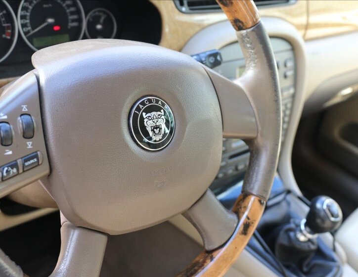 Jaguar X-Type Sedan 2,2 l 114 kw