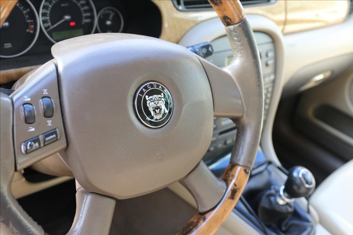 Jaguar X-Type Sedan 2,2 l 114 kw