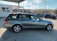 Mercedes-Benz Třídy C Kombi 2,1 l 100 kw